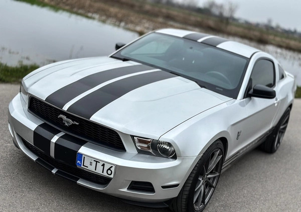 Ford Mustang cena 54000 przebieg: 275000, rok produkcji 2011 z Kock małe 67